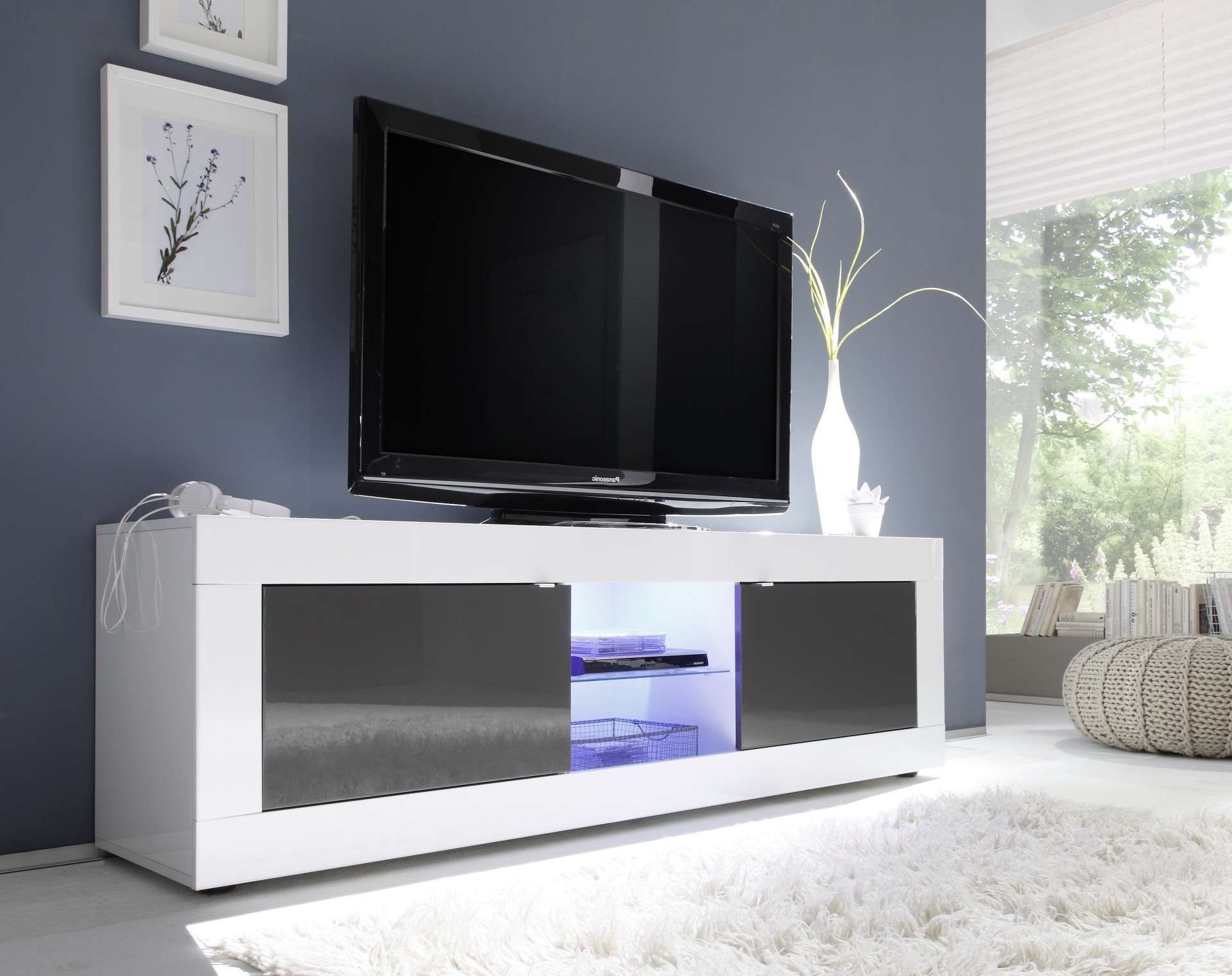 Featured Photo of 15 Collection of Modern Tv Stands for 60 Inch Tvs
