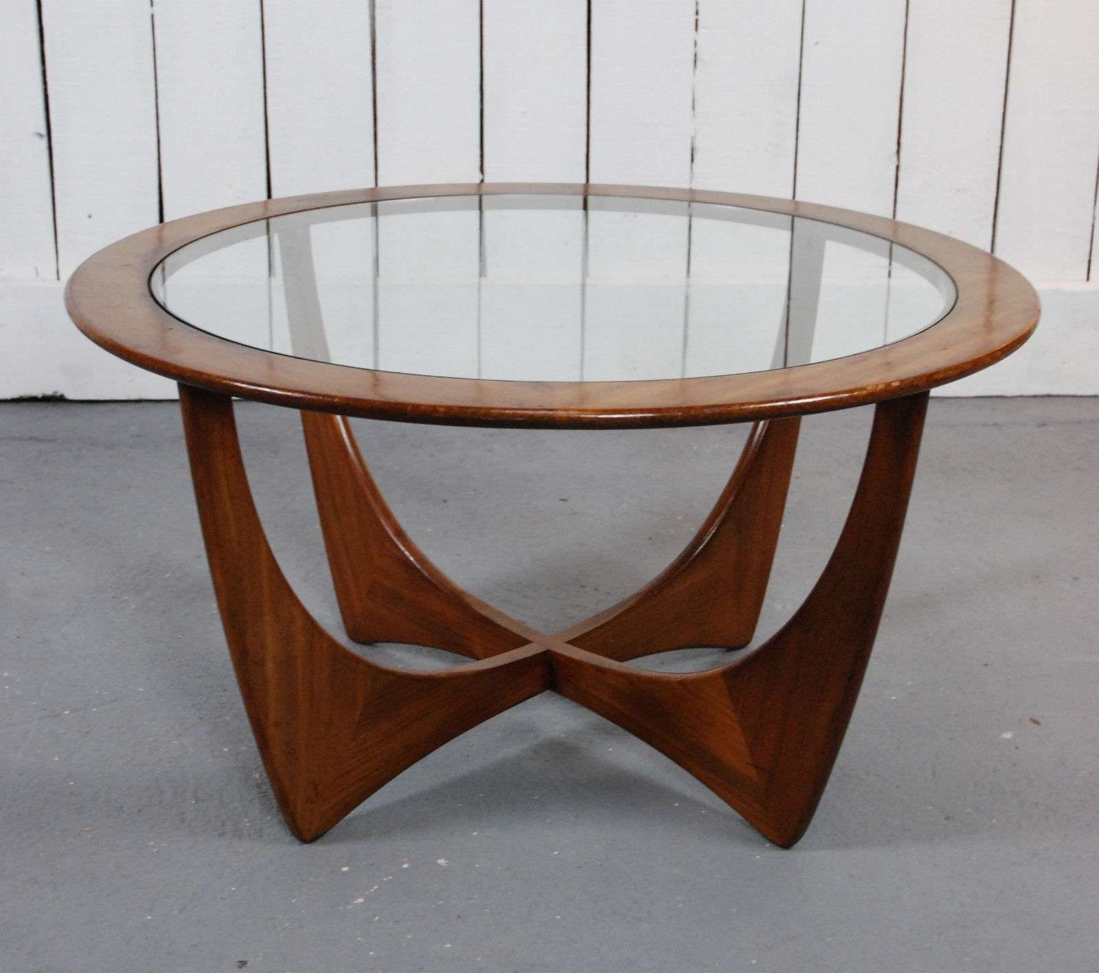 Modern Teak Round Coffee Table — New Home Design : Making Teak Intended For Preferred Retro Glass Coffee Tables (View 1 of 20)