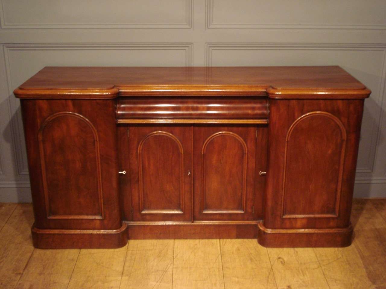 Sold/mid 19th Century Mahogany Sideboard – Antique Sideboards Pertaining To Mahogany Sideboards (View 7 of 20)