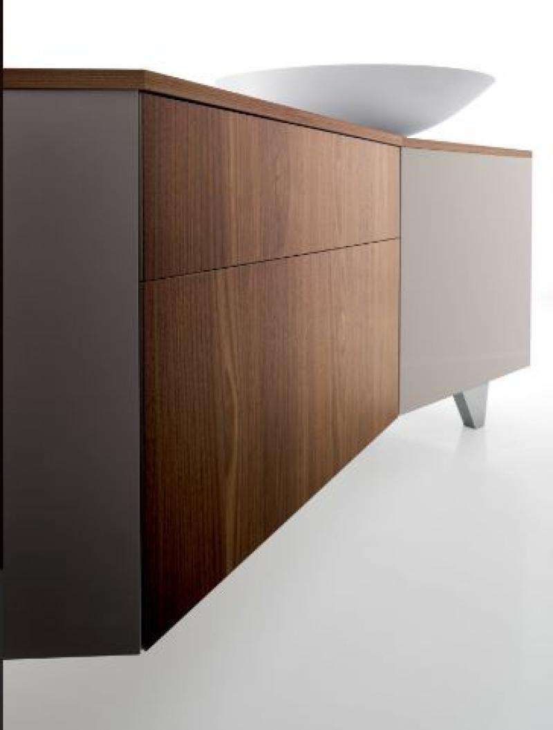 Vanitycompar Contemporary Sideboard In High Gloss Cream/walnut Pertaining To High Gloss Cream Sideboards (Gallery 19 of 20)