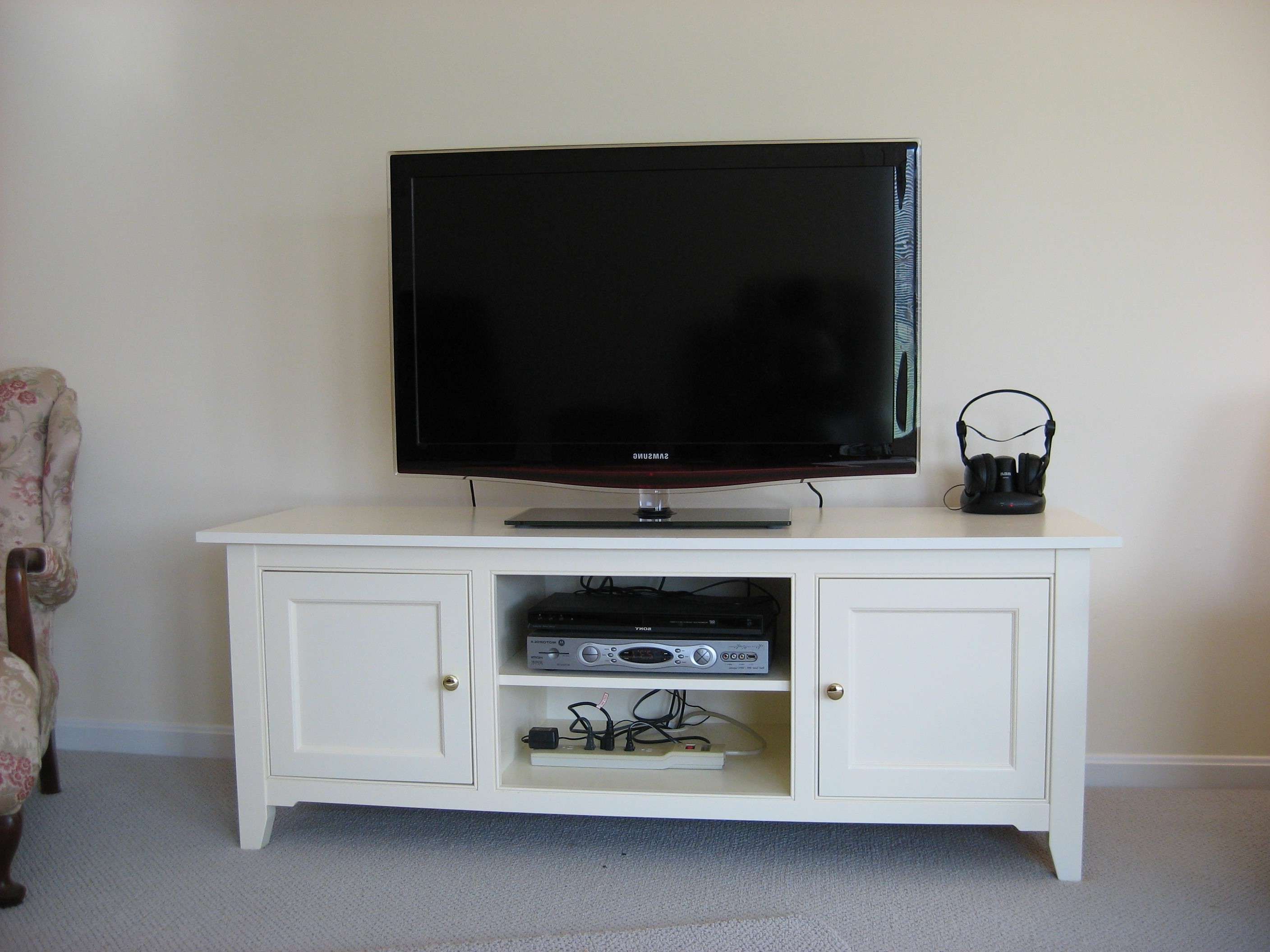 White Tv Cabinet With Doors Image Collections – Doors Design Ideas Pertaining To Small White Tv Cabinets (Gallery 19 of 20)