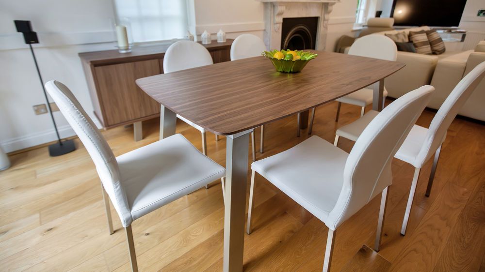 Best And Newest Extending Trendy Walnut Dining Table And Chairs (Gallery 19 of 20)