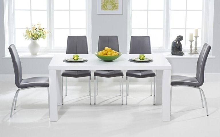 Gloss White Dining Tables And Chairs With Best And Newest High Gloss Dining Table Sets (View 1 of 20)