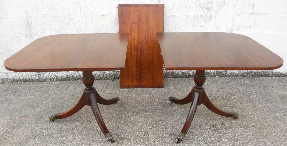 Mahogany Extending Dining Table In The Antique Georgian Style To For Trendy Mahogany Extending Dining Tables (Gallery 10 of 20)