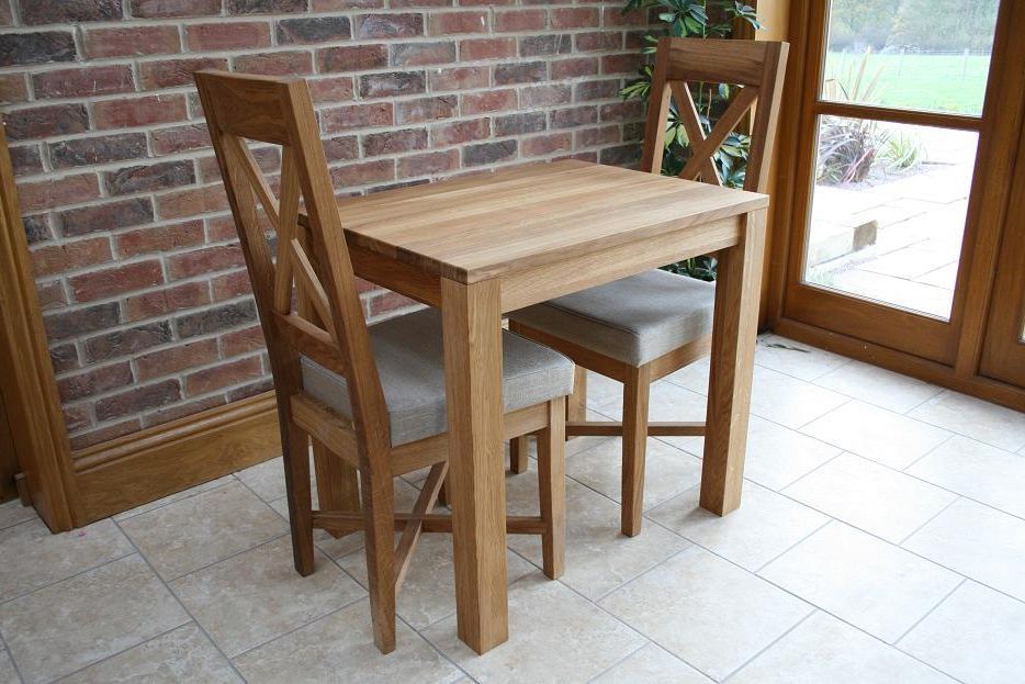 Well Known Small Oak Dining Tables Throughout Small Dining Table Set For 2 – Castrophotos (Gallery 8 of 20)
