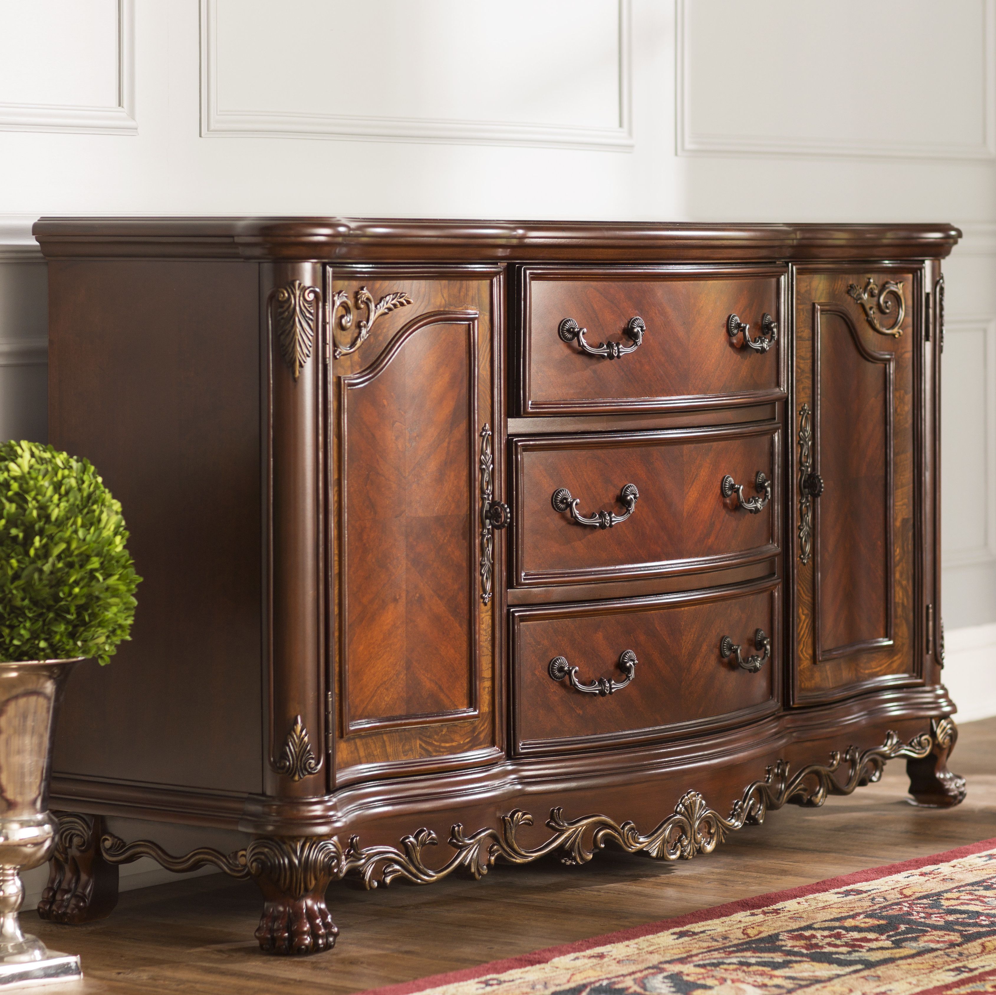 Chalus Sideboard Pertaining To Shoreland Sideboards (View 14 of 20)