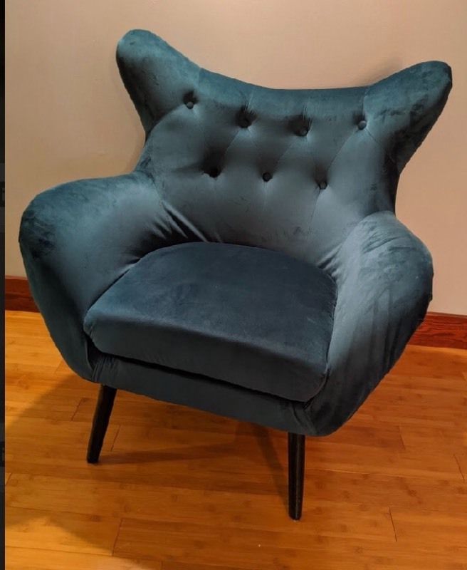Modern Bouck Wingback Chair | Notable North St. Paul Sale For Bouck Wingback Chairs (Gallery 20 of 20)