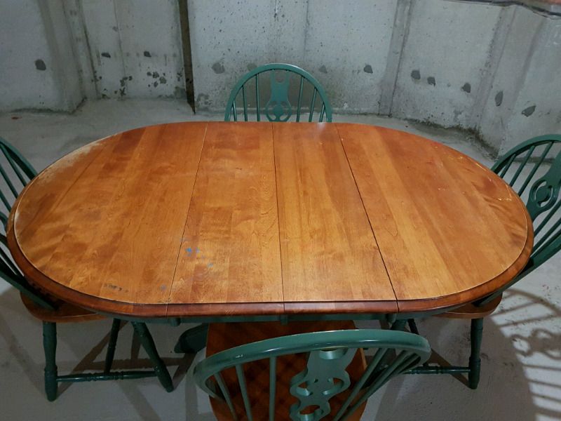 Current Drake Maple Solid Wood Dining Tables For Solid Maple Dining/breakfast Table (View 13 of 20)