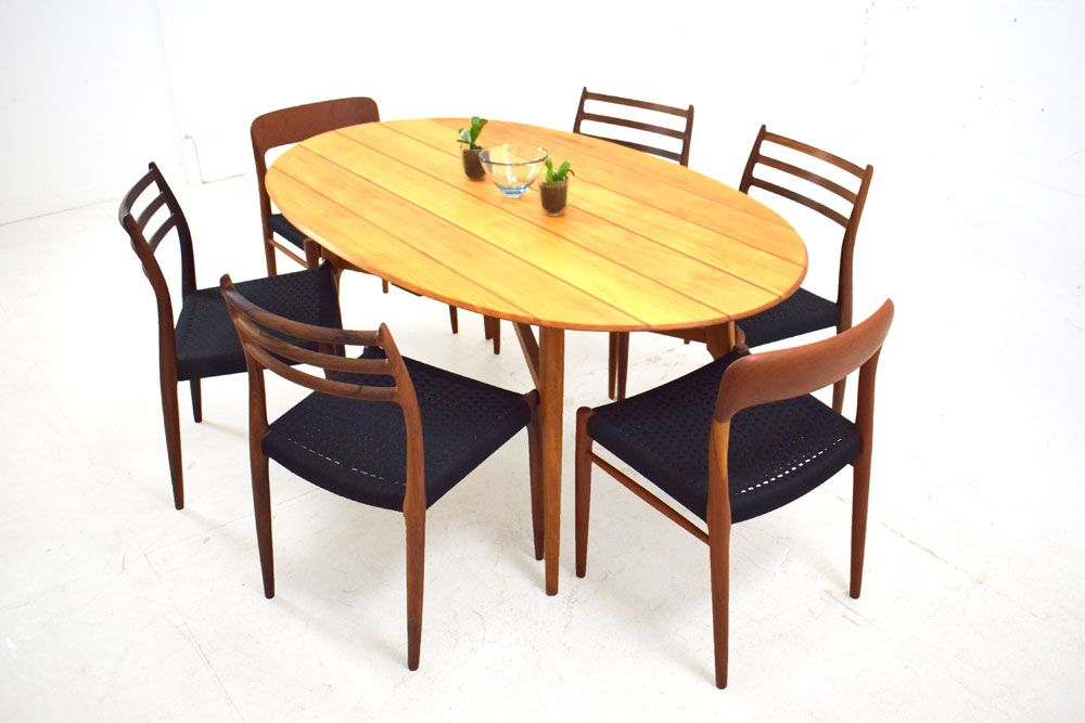 Tylor Maple Solid Wood Dining Tables With 2020 Oval Shaped Dining Table (View 6 of 20)