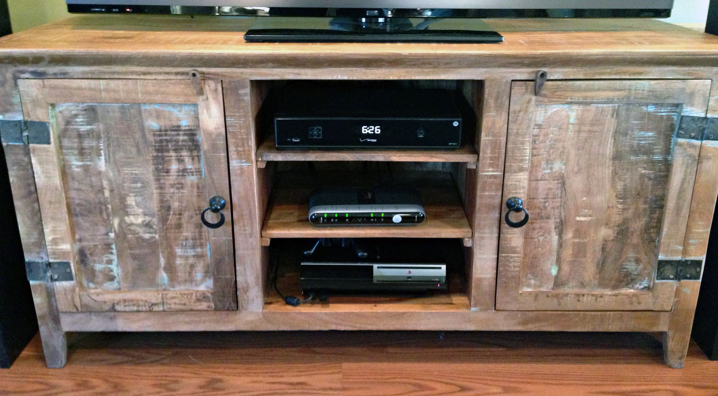 35 Supurb Reclaimed Wood Tv Stands & Media Consoles For Modern Tv Stands In Oak Wood And Black Accents With Storage Doors (View 12 of 20)