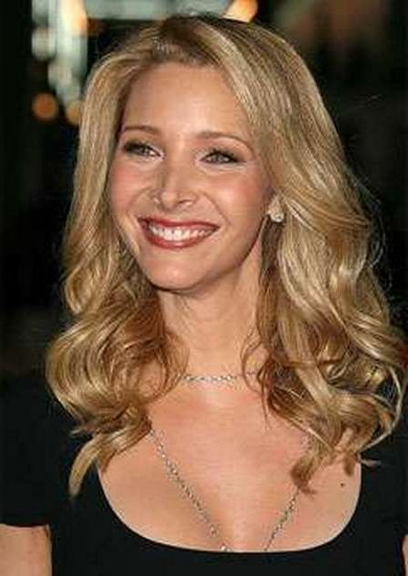 Lisa Kudrow: Biography | Tv Bookmark Intended For Lisa Marie Tv Stands For Tvs Up To 65&quot; (Gallery 13 of 20)