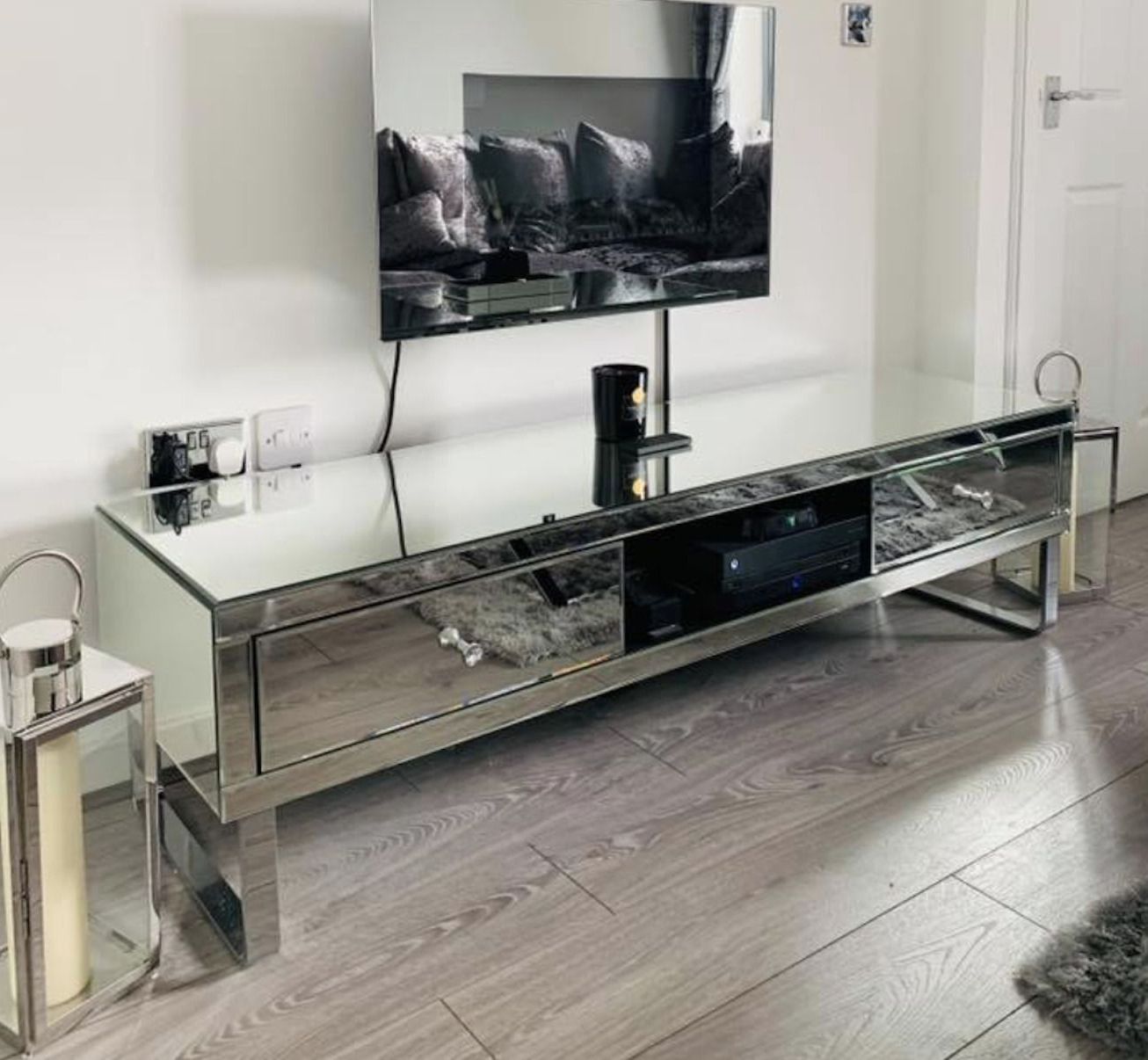 Venetian Mirrored Cabinet | Mirror Tv Stand, Bedroom Throughout Loren Mirrored Wide Tv Unit Stands (View 16 of 20)