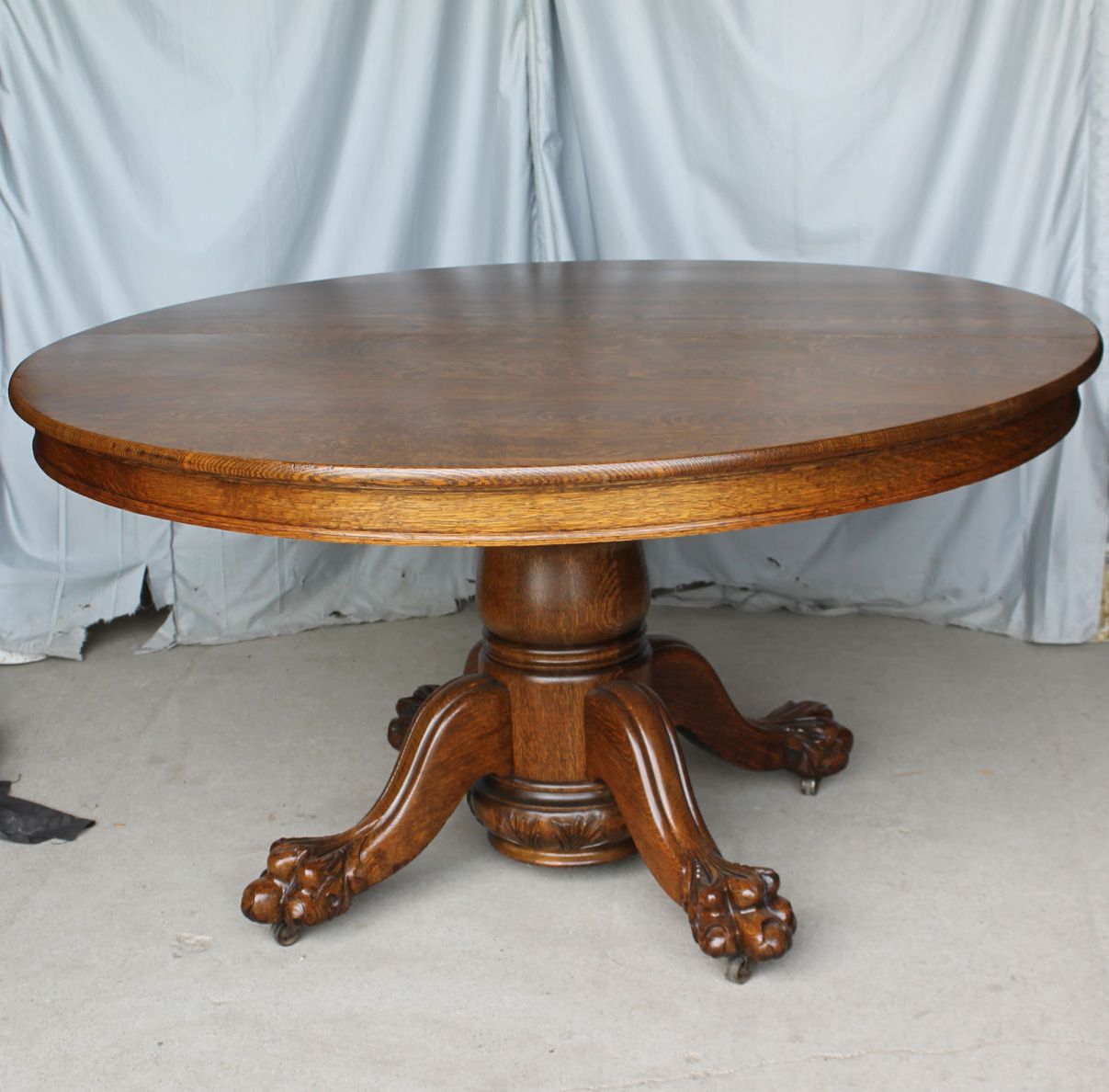 Antique Round Oak Dining Table Intended For Vintage Brown Round Dining Tables (View 8 of 20)