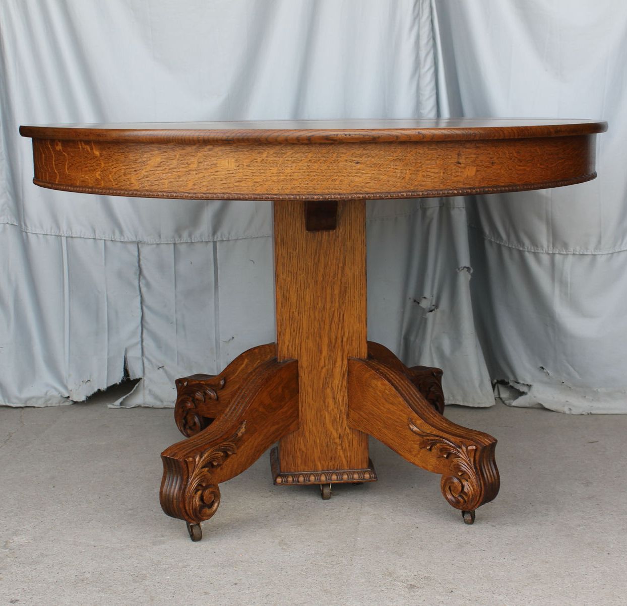 Antique Round Oak Dining Table (View 7 of 20)