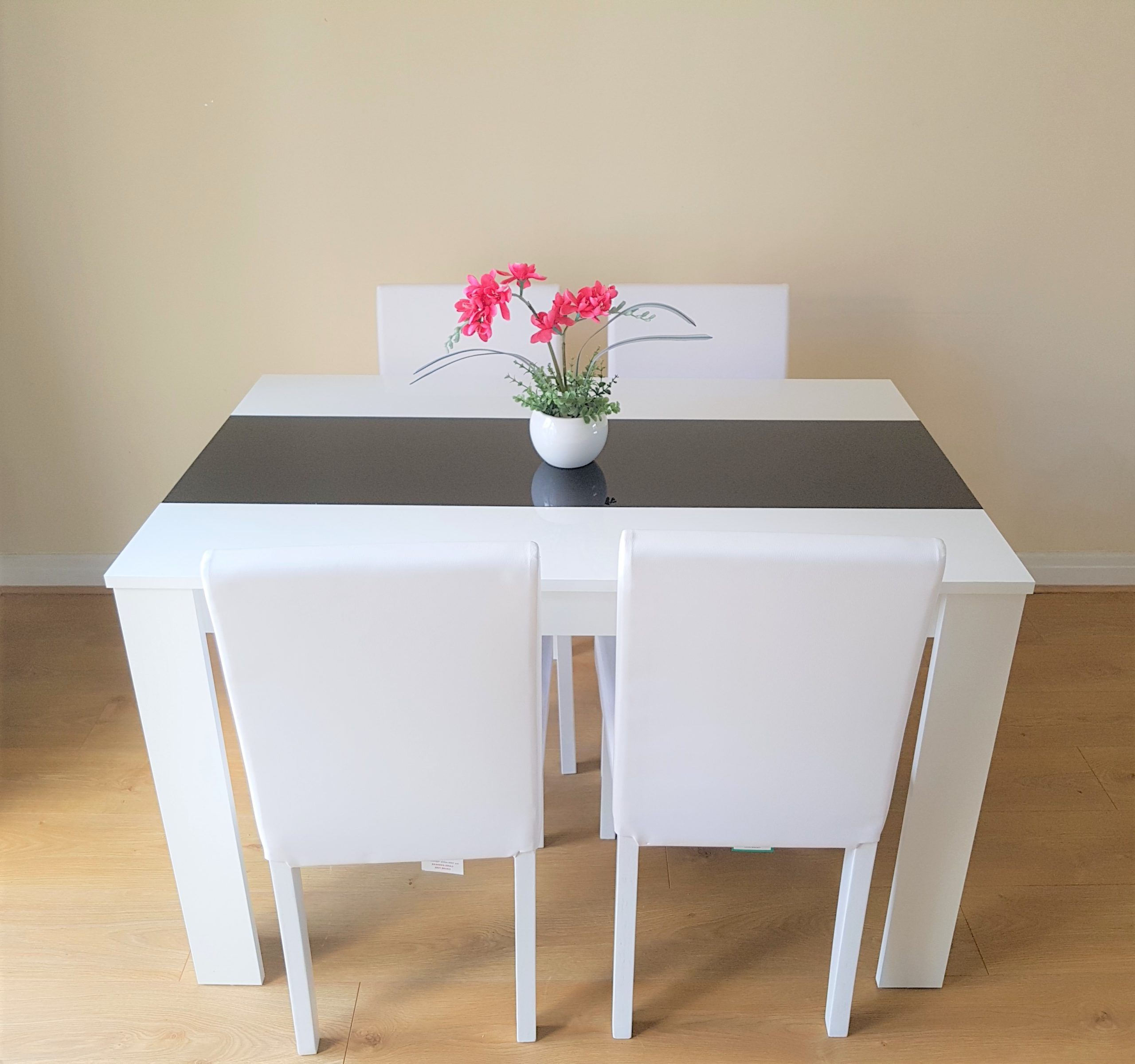 Modern White And Black Wood Dining Table With 4 White Faux In Well Known White And Black Dining Tables (Gallery 6 of 20)