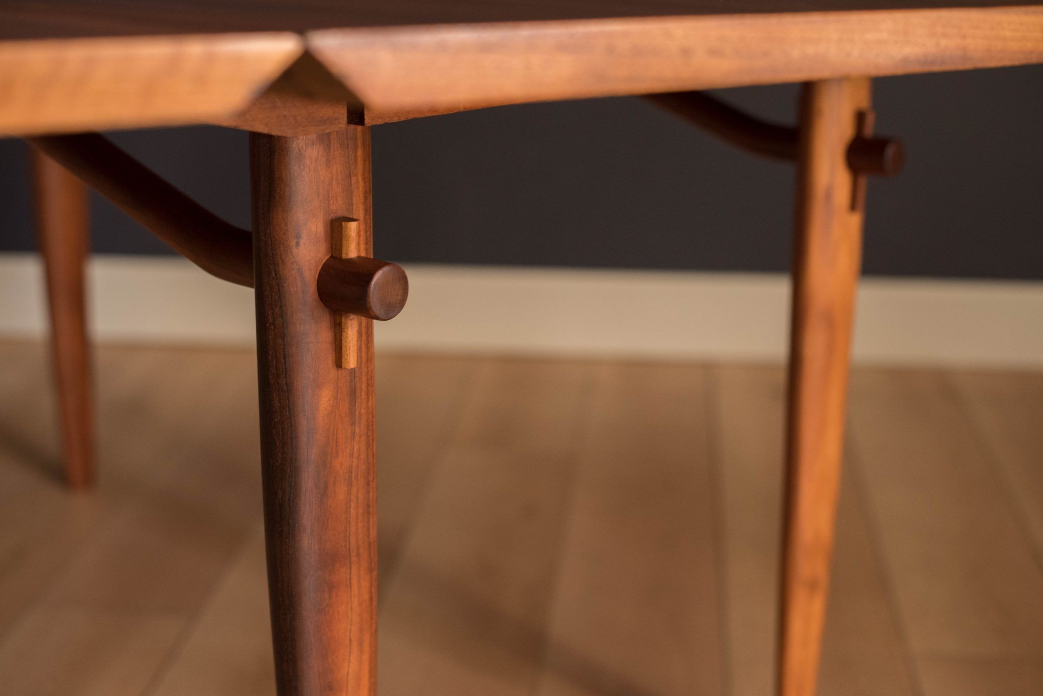 Well Known Vintage Walnut Nakashima Drop Leaf Dining Table For With Regard To Walnut Tove Dining Tables (View 18 of 20)