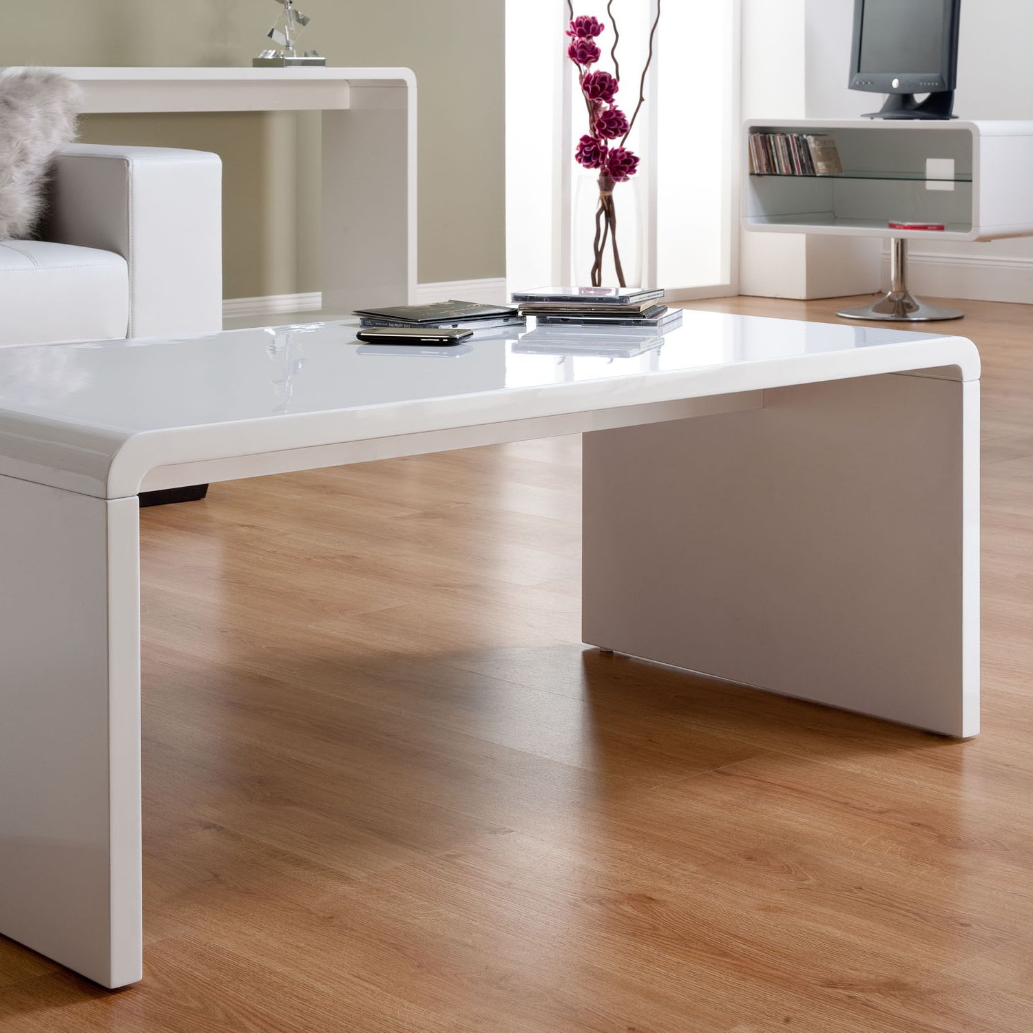2020 Gloss White Steel Coffee Tables Throughout Toscana Gloss Coffee Table (Gallery 5 of 20)