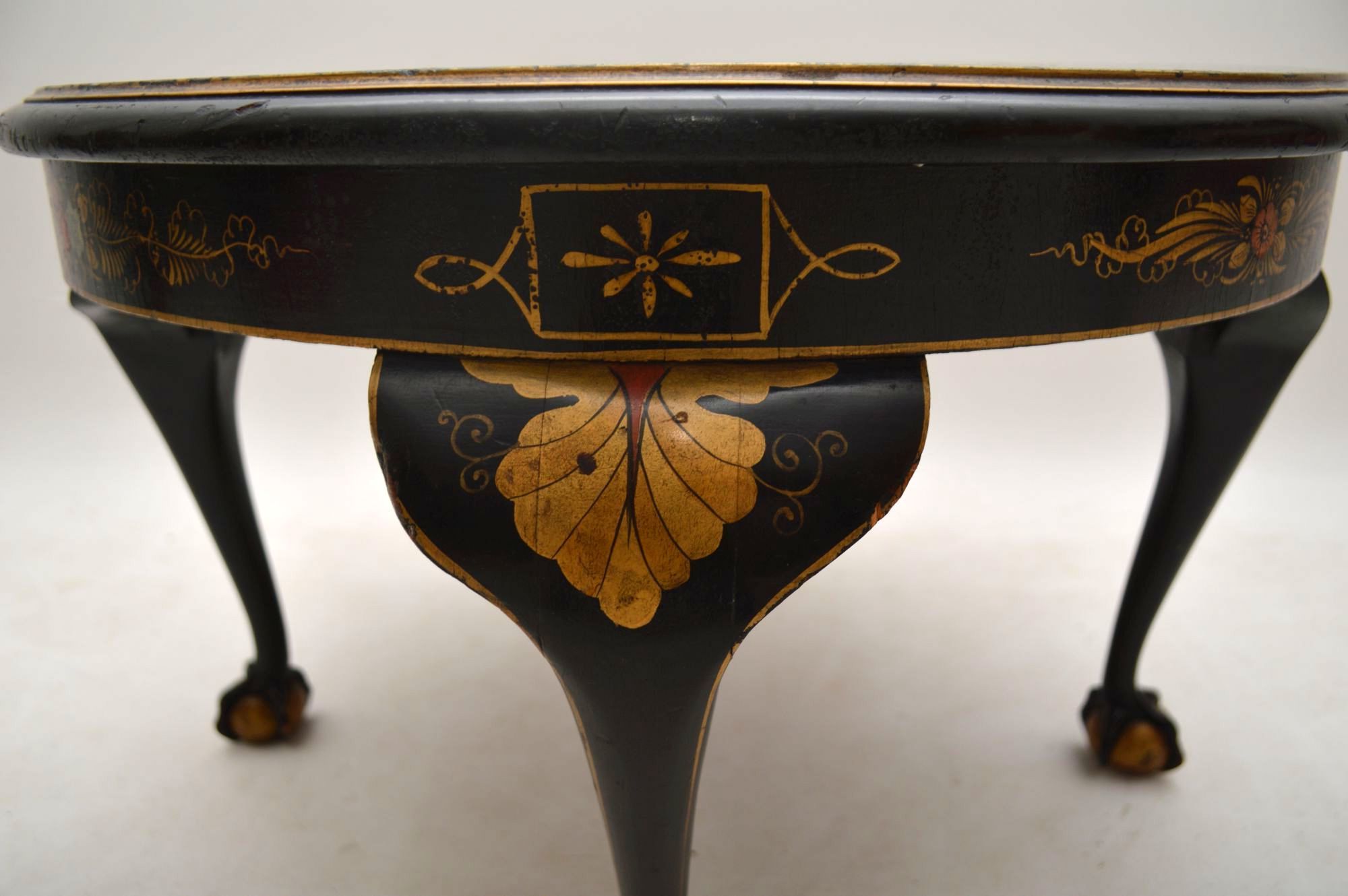 Antique Chinoiserie Lacquered Coffee Table – Marylebone Intended For Most Recent Antiqued Gold Rectangular Coffee Tables (View 4 of 20)