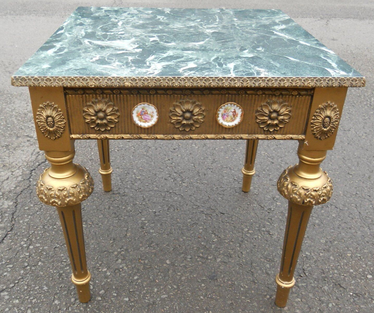 Preferred Antique White Black Coffee Tables Throughout Antique Style Gilt Coffee Table (View 17 of 20)