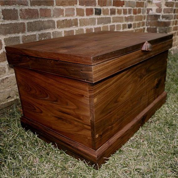 Walnut Storage Trunk, A Wooden Trunk, Coffee Table Intended For Most Up To Date Walnut Wood Storage Trunk Cocktail Tables (Gallery 8 of 20)