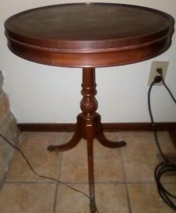 Antique 1900's Metal Claw Foot Wood Round Parlor End Table Original | Ebay With Regard To Antique Brass Aluminum Round Console Tables (View 16 of 20)
