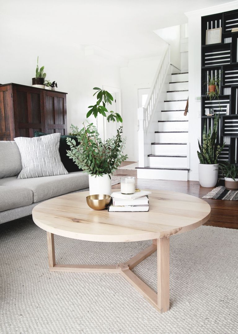Current Modern Round Coffee Tables With Regard To Diy Round Coffee Table (View 4 of 20)