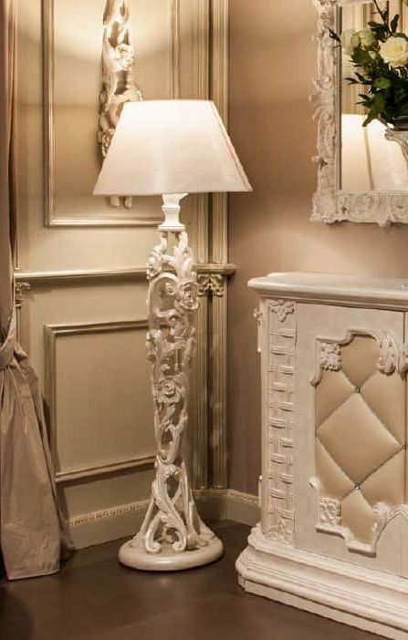 Carved Wood Floor Lamp, With Classic Style | Idfdesign Intended For Carved Pattern Floor Lamps (View 4 of 20)