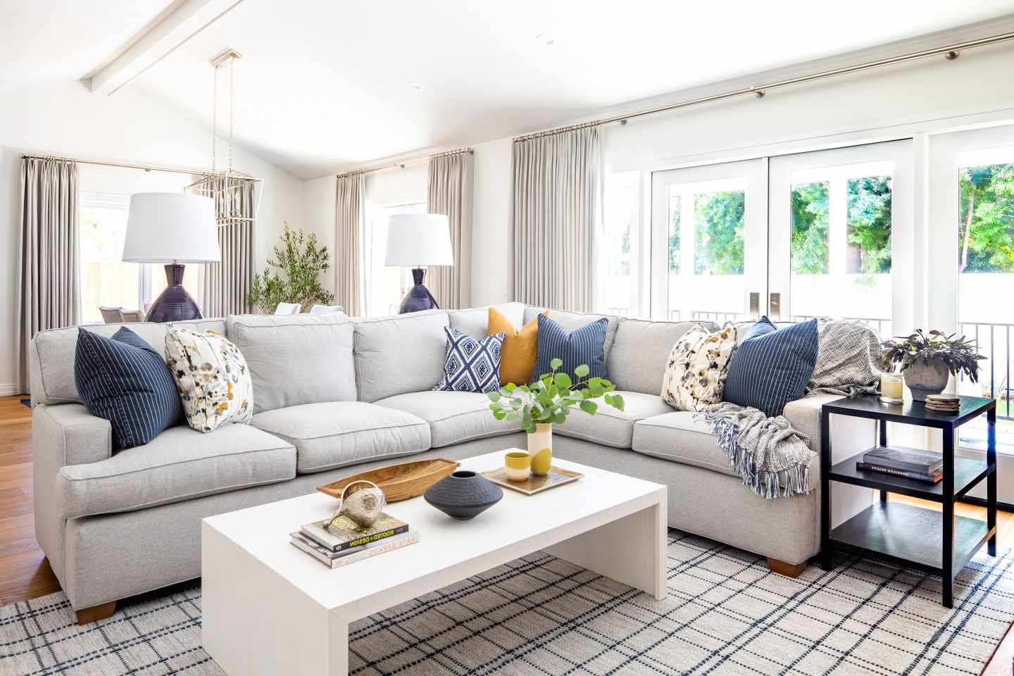 22 Sectional Living Room Ideas That Will Inspire You With Regard To Sectional Couches For Living Room (Gallery 2 of 20)