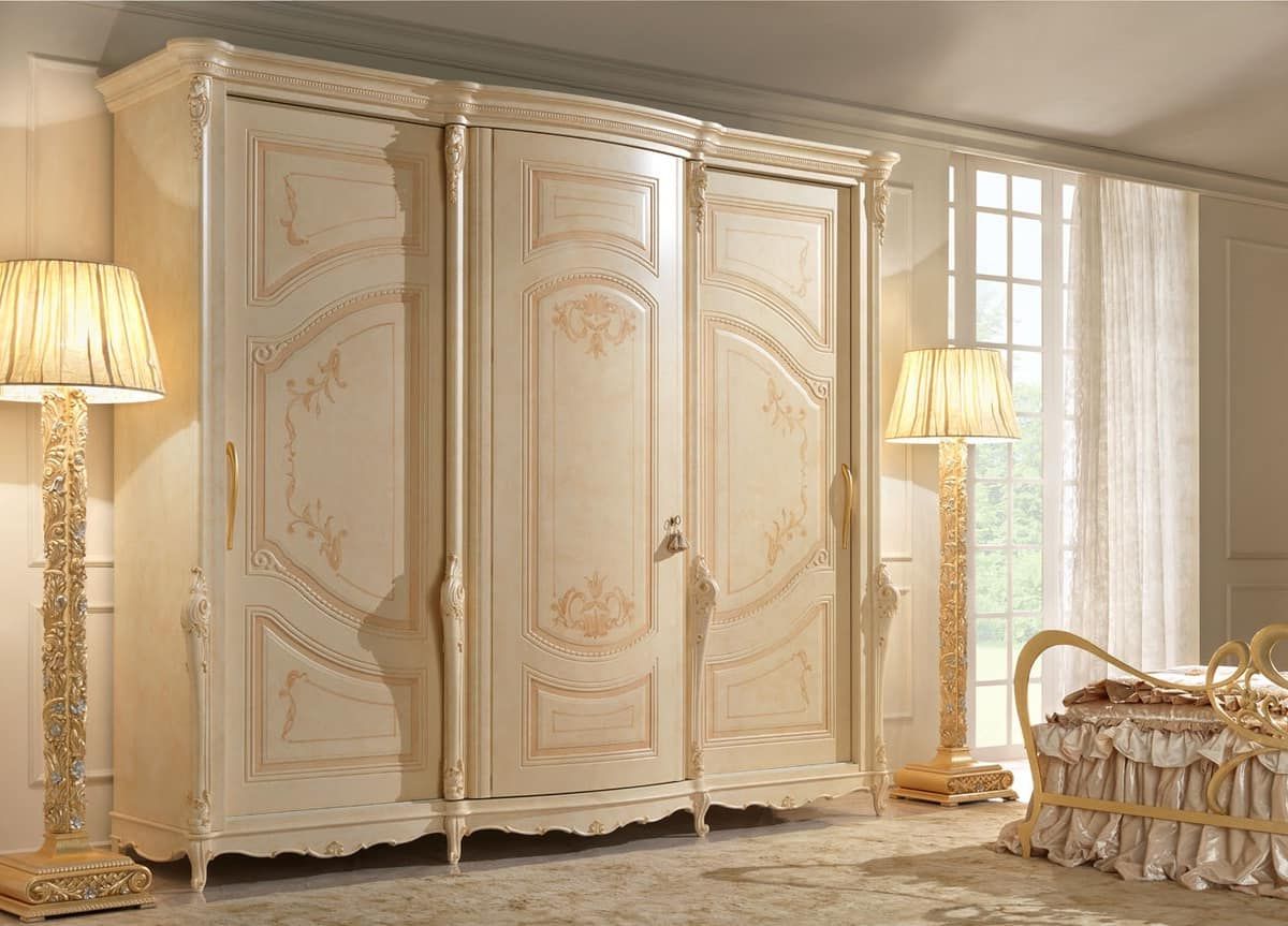 3 Door Wardrobe, Hand Painting, In Classic Style | Idfdesign Regarding Baroque Wardrobes (Gallery 4 of 20)