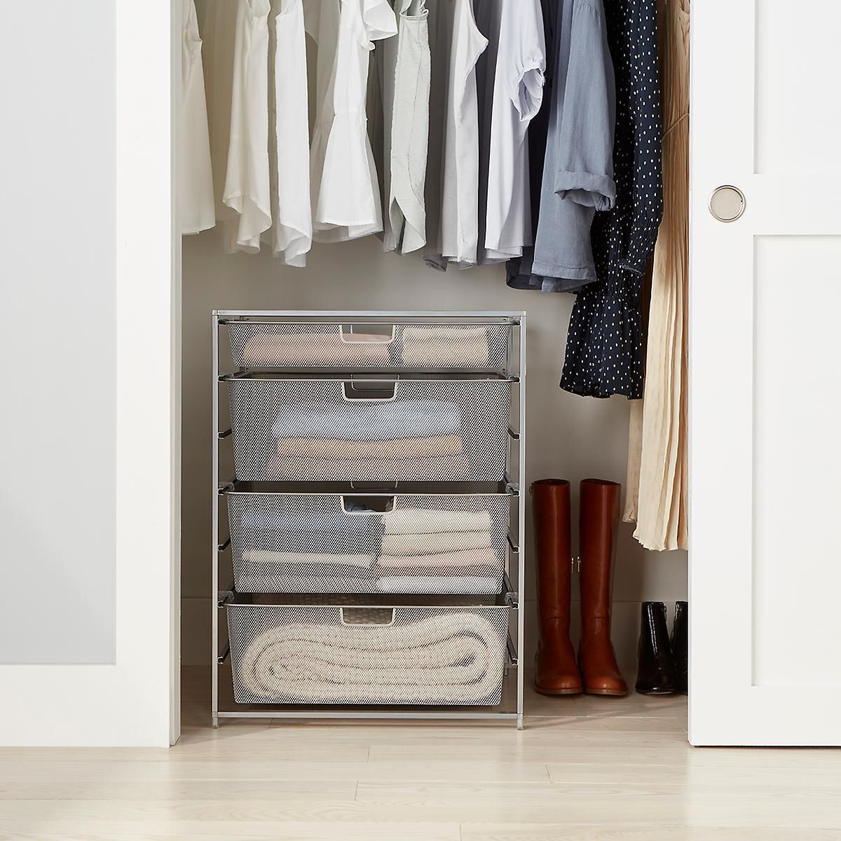 35 Best Closet Organization Ideas To Maximize Space Throughout 4 Shelf Closet Wardrobes (View 15 of 20)