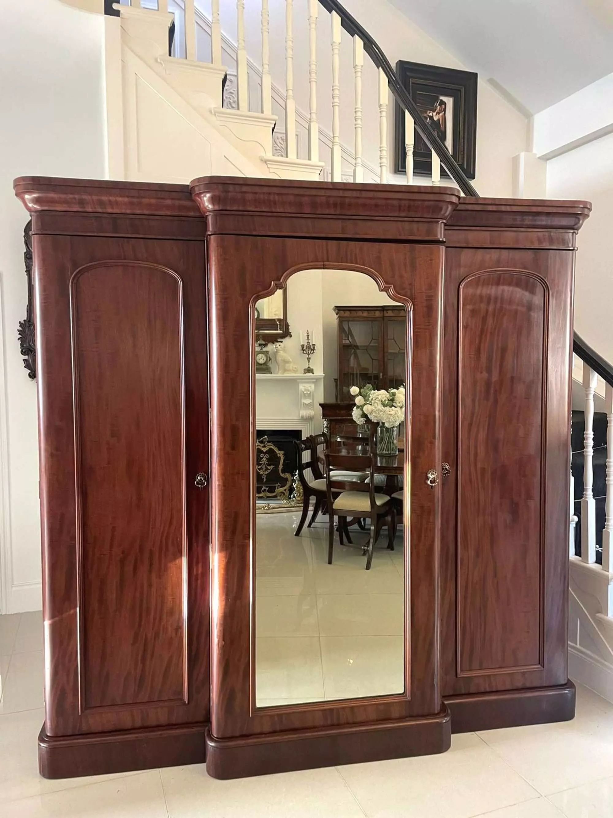 Antique Victorian Quality Figured Mahogany Breakfront Wardrobe In Antique  Wardrobes & Armoires With Victorian Breakfront Wardrobes (Gallery 20 of 20)