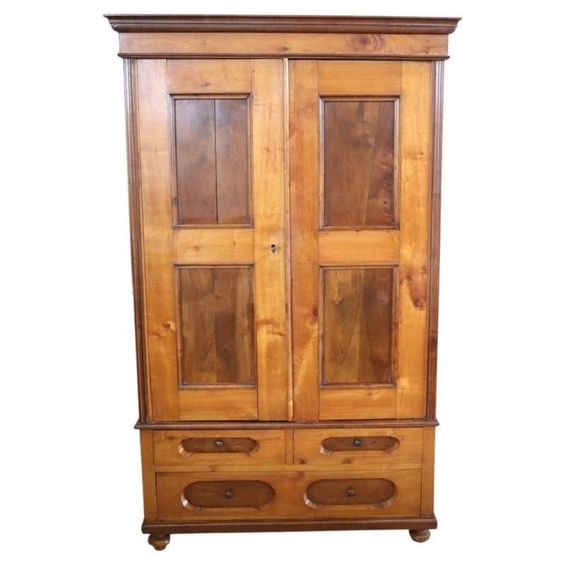 Antique Wardrobe In Solid Walnut And Cherry, 19th Century | Grand Vintage Inside Antique Wardrobes (Gallery 1 of 20)