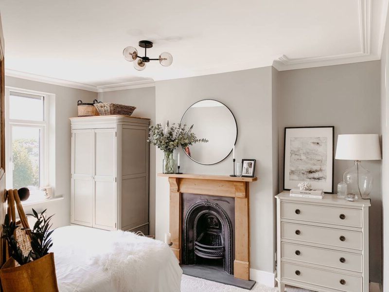 Best Wardrobes For Small Bedrooms | Oak Furnitureland Blog With Regard To Cheap Wardrobes And Chest Of Drawers (View 11 of 20)