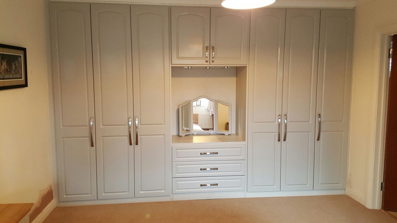 Built In Wardrobe With Dressing Table And Internal Drawers For Wardrobes And Dressing Tables (View 12 of 20)