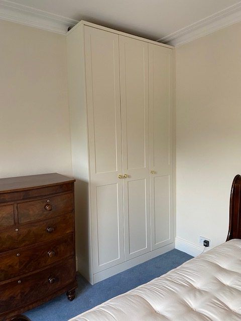 Cream Fitted Bedroom Wardrobes With Brass Handles – Wharfedale Interiors Regarding Cream Wardrobes (View 13 of 20)