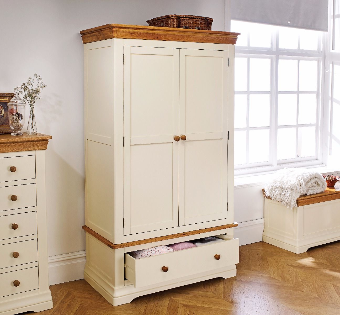 Cream Painted Oak Double Wardrobe – Free Delivery | Top Furniture Intended For Cream French Wardrobes (View 10 of 20)
