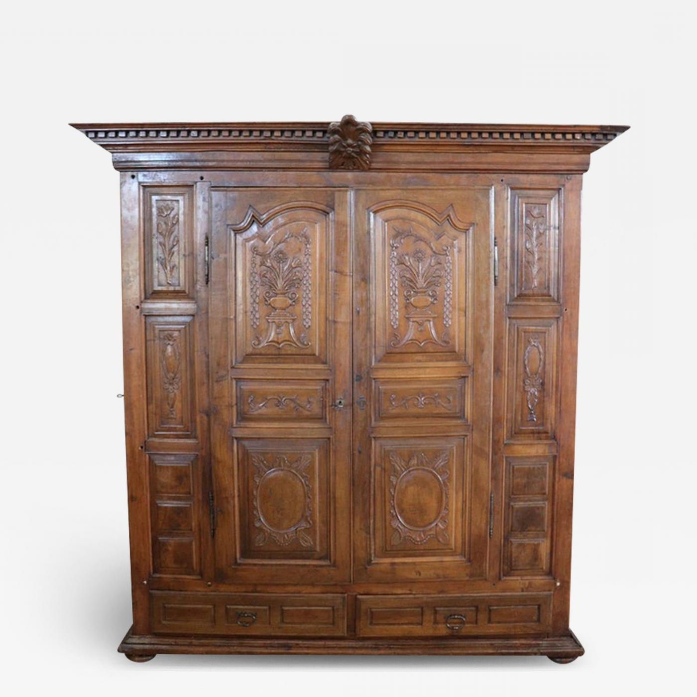 Early 18th Century Baroque Carved Walnut Antique Wardrobe, Cabinet With  Secrets In Baroque Wardrobes (View 6 of 20)