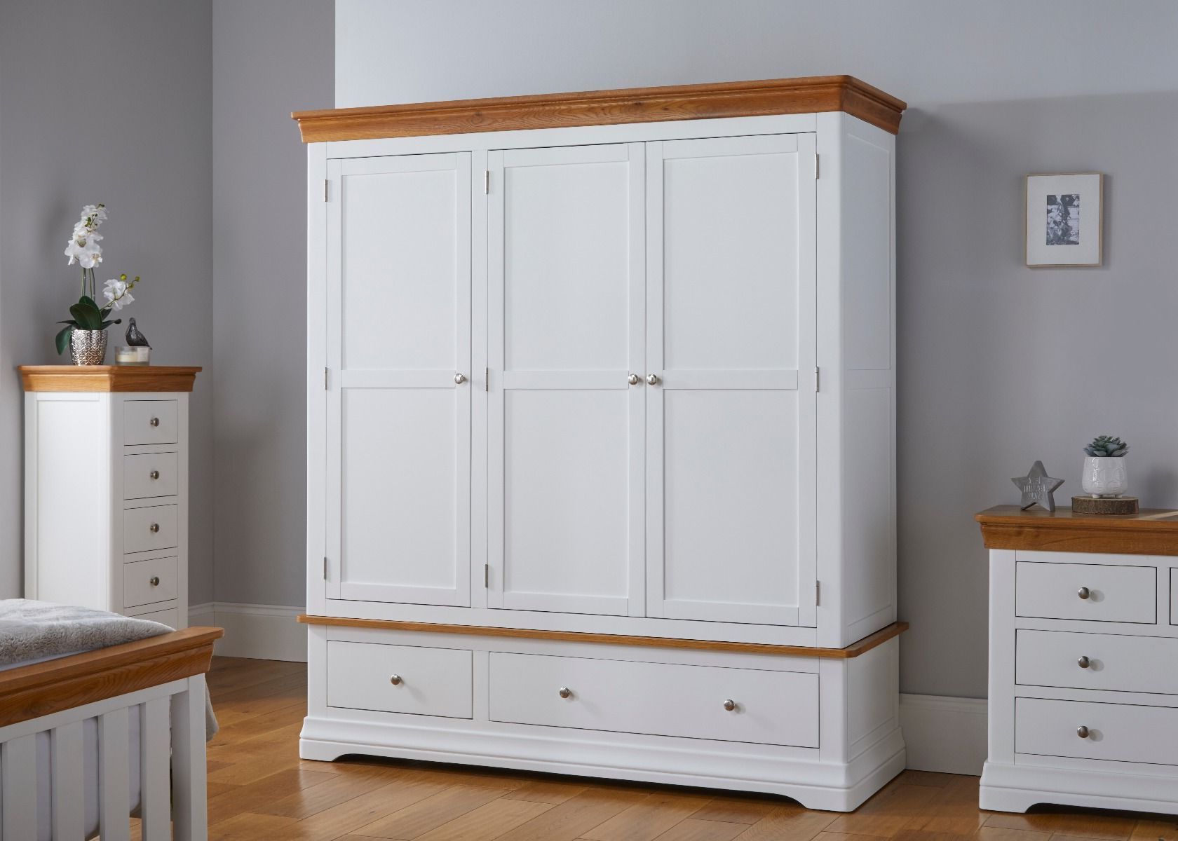 Farmhouse White Painted 3 Door Triple Oak Wardrobe – Free Delivery | Top  Furniture Throughout 3 Door White Wardrobes (Gallery 12 of 20)