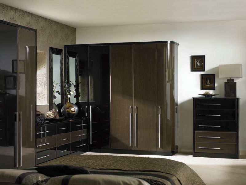 Gloss Wardrobes – Bespoke Bedroom Furnitue In Black High Gloss Wardrobes (View 18 of 20)