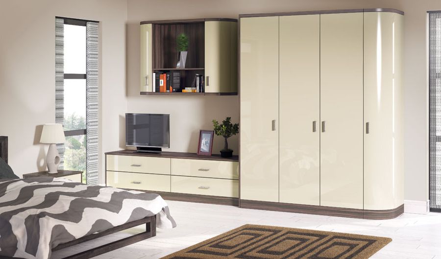 Featured Photo of 2024 Best of High Gloss Doors Wardrobes