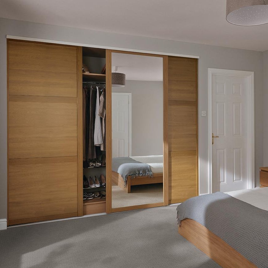 Howdens Shaker Oak Frame Mirrored 2225mm Sliding Wardrobe Door | Howdens With Regard To Oak Mirrored Wardrobes (View 5 of 20)