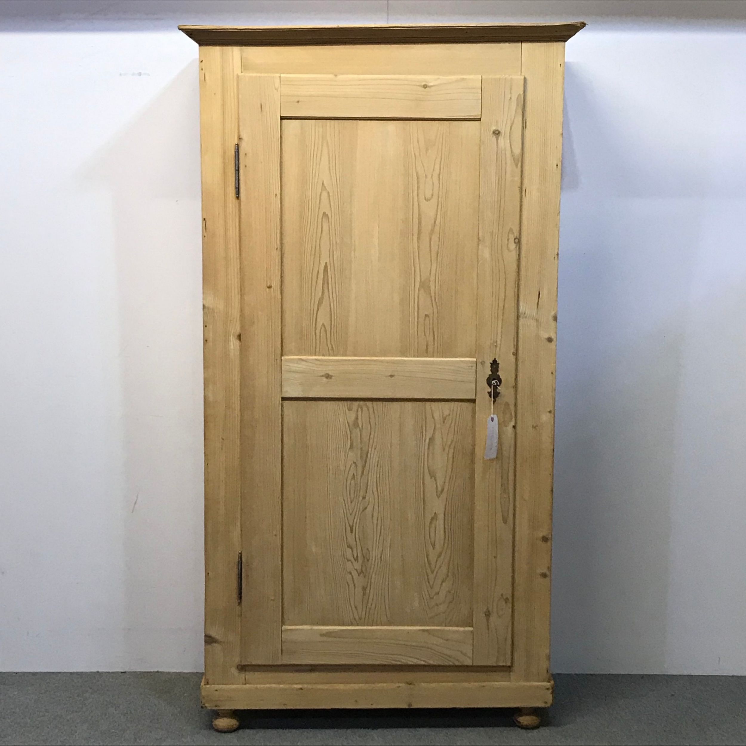 Large Single Door Old Pine Cupboard | 643026 | Sellingantiques.co.uk With Single Door Pine Wardrobes (Gallery 16 of 20)