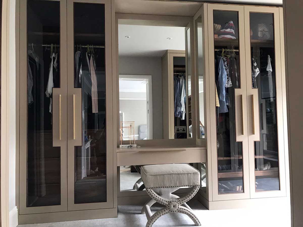 Luxurious Dressing Room With Glazed Fitted Wardrobes – Bath Bespoke Inside Wardrobes And Dressing Tables (Gallery 17 of 20)
