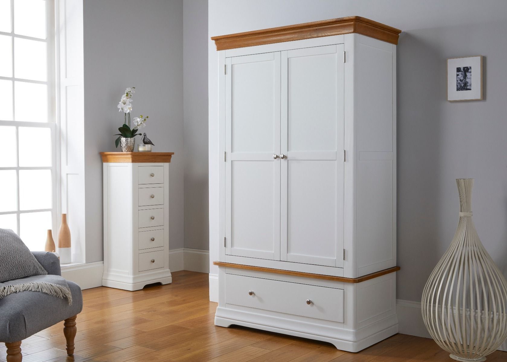 White Painted Double Oak Wardrobe – Free Delivery | Top Furniture Throughout White Double Wardrobes With Drawers (View 5 of 20)
