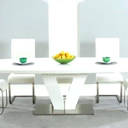 Round High Gloss Dining Tables (Photo 17 of 20)