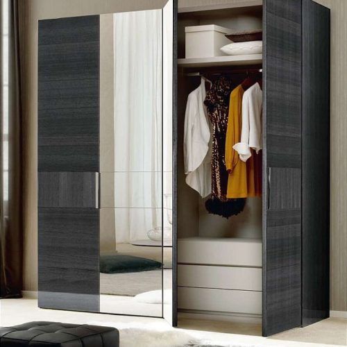 Wardrobes With 4 Doors (Photo 7 of 20)