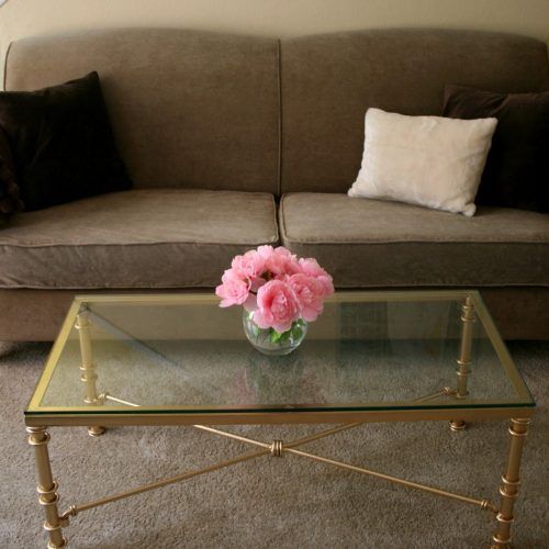Silver Orchid Henderson Faux Stone Silvertone Round Coffee Tables (Photo 16 of 20)