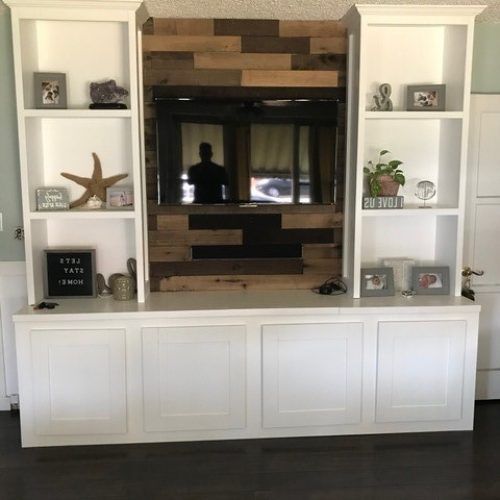 Farmhouse Woven Paths Glass Door Tv Stands (Photo 9 of 20)
