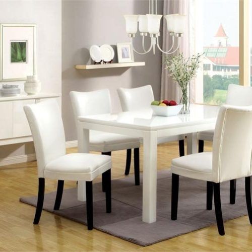 Combs 5 Piece 48 Inch Extension Dining Sets With Pearson White Chairs (Photo 18 of 20)