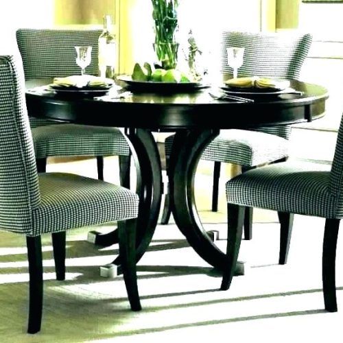 Oak And Glass Dining Tables Sets (Photo 20 of 20)